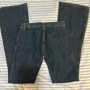 Frankie B. Jeans No Back Pocketa Size 4. Waist:28 inseam:33